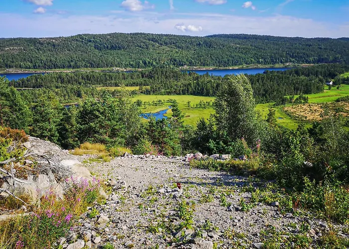 Stunning In Vatnestrom With Sauna Feriehus Skreeros
